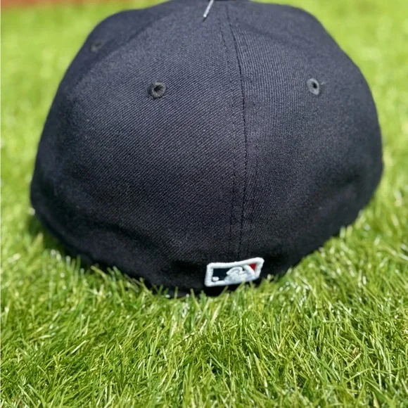 New Era 59Fifty Cleveland Indians Fitted Hat | Size 7 1/2 - Picture 9 of 11